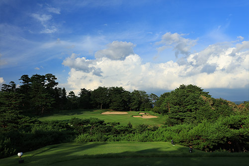 鳴尾GC15thHole